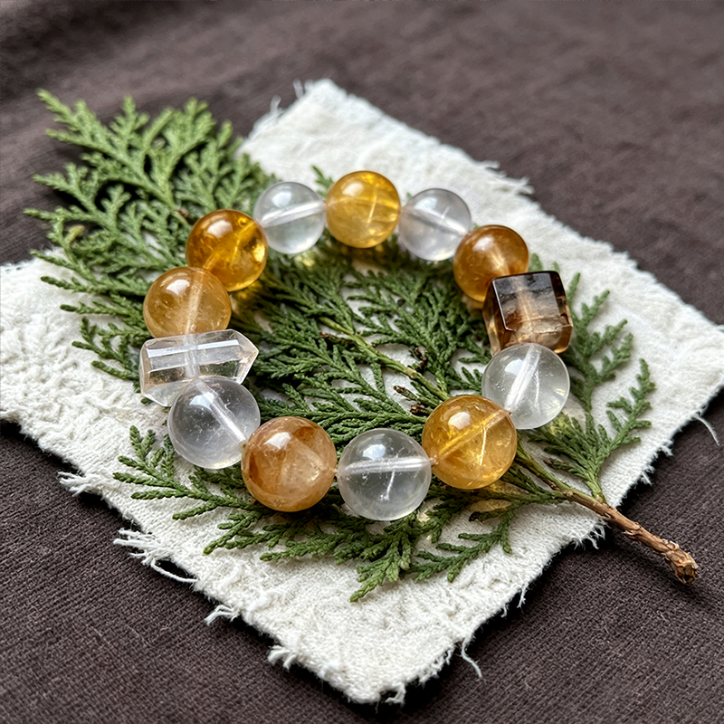 Golden Symbolism – Citrine Mixed Crystal Bracelet for Prosperity Themes