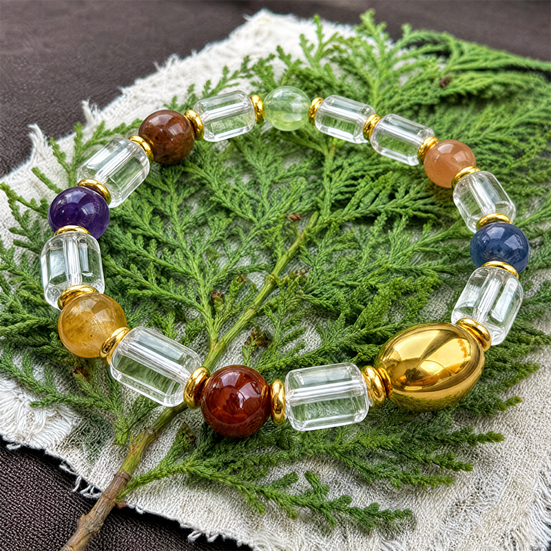 Gilded Hue‑Mixed Natural Crystal Bead Bracelet