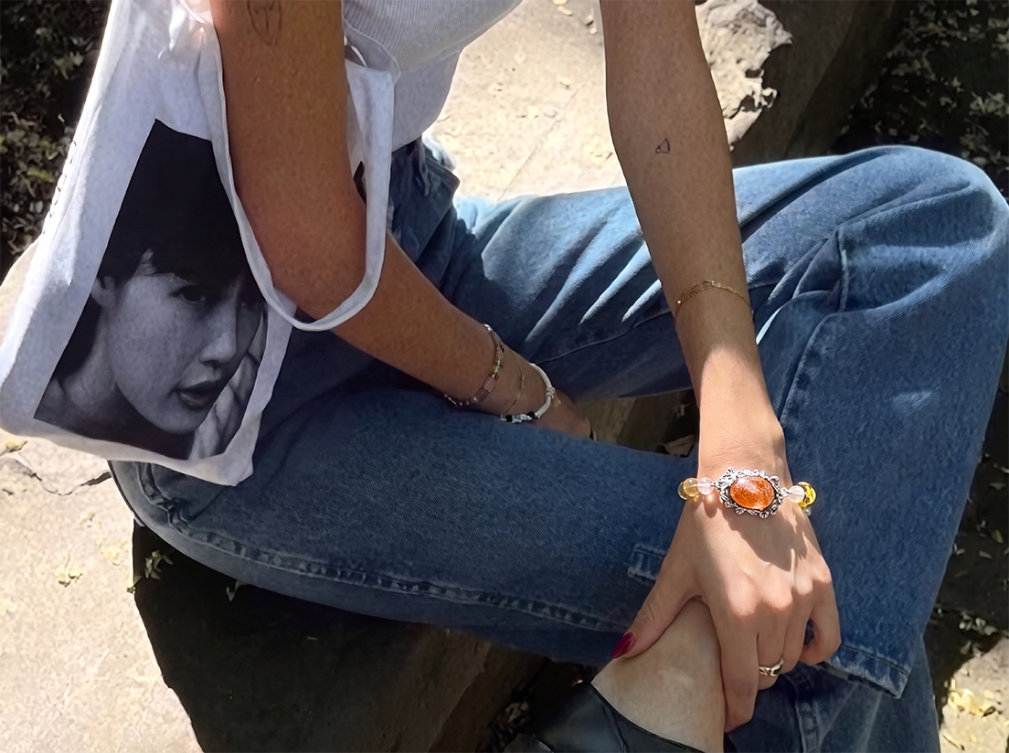 Golden Bloom‑Red Hematoid Quartz Statement Bracelet