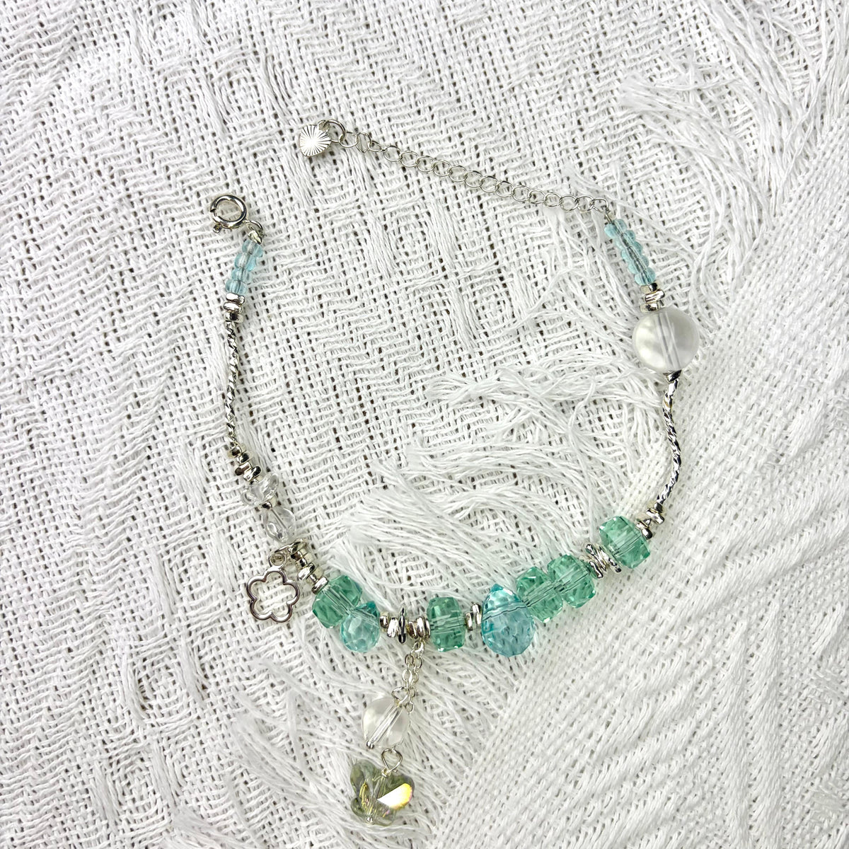 Light‑Green Crystal Bracelet for Gentle Centering