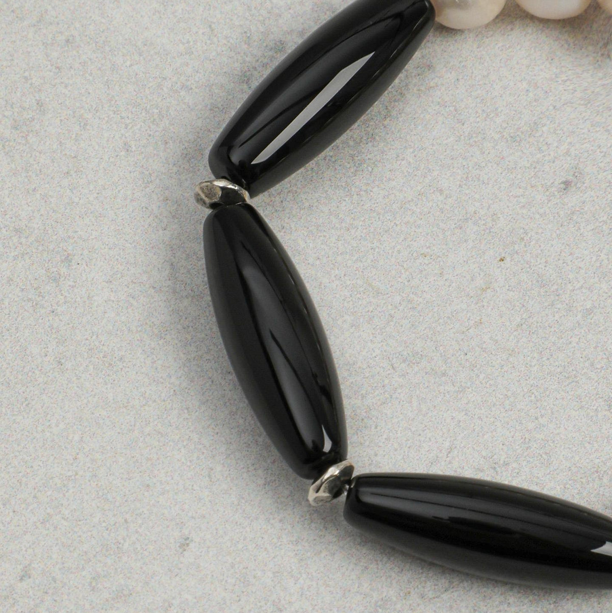 Soft Auspice‑Black Onyx Pearl Luck Bracelet